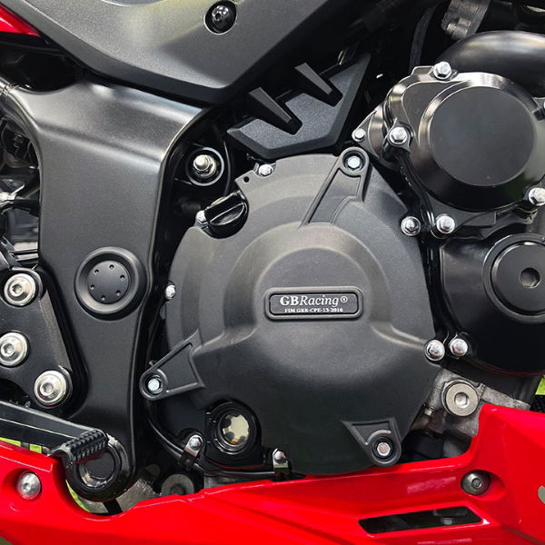 GSX-S750 L7 Secondary Clutch Cover